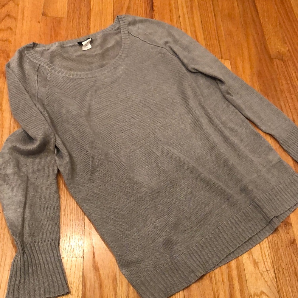 Sweater - Picture 4 of 4